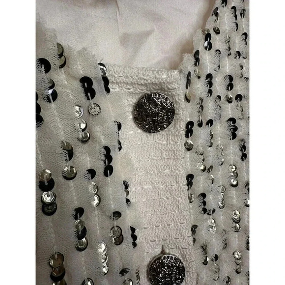 St. John Sequin Embellished Cropped Button Down Cardigan Cream Ivory Size 4 NWT - Picture 13 of 14